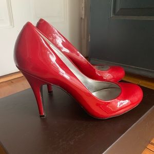 Jessica Simpson - Red Pumps size 6